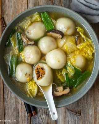  Jiaxing Shi Tangyuan: Steaming Balls of Delight Meet a Symphony of Sweet and Savory!