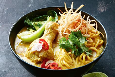  Khao Soi: Eine cremige Kokosnuss-Curry-Bombe für die Geschmacksknospen!